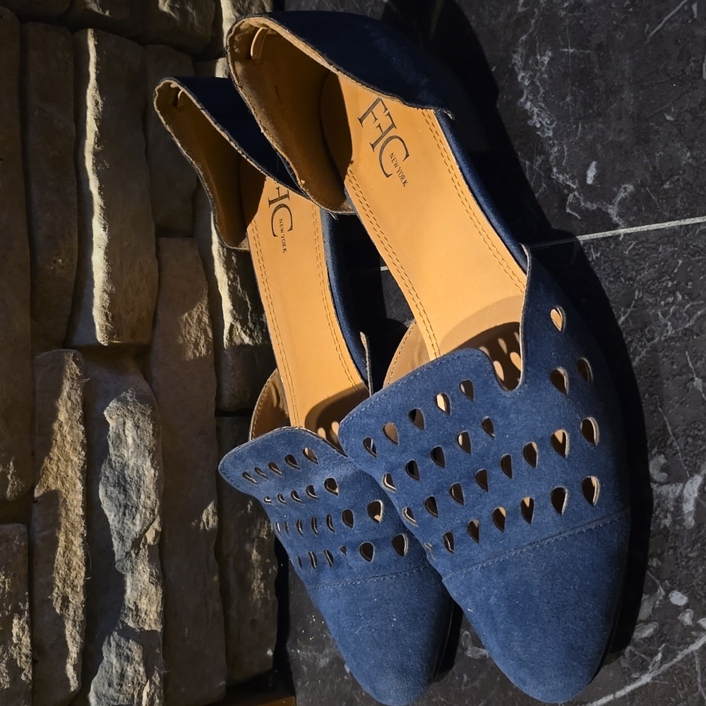 FFC New York Lori Grey Suede material Slip on Flats Size 9